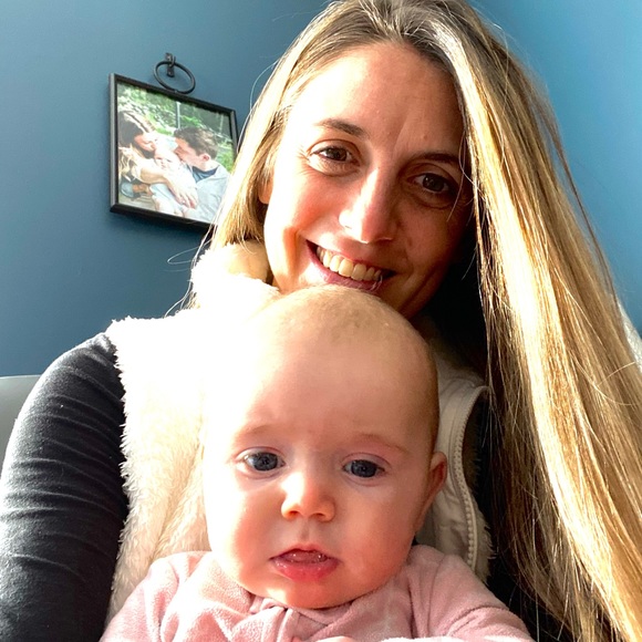 Meet your Posher, Nadia - Picture 2 of 5